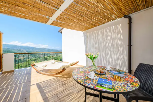 Camera matrimoniale King panoramica con terrazza – foto 6